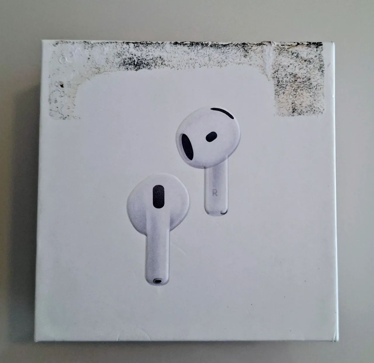 AirPods 4