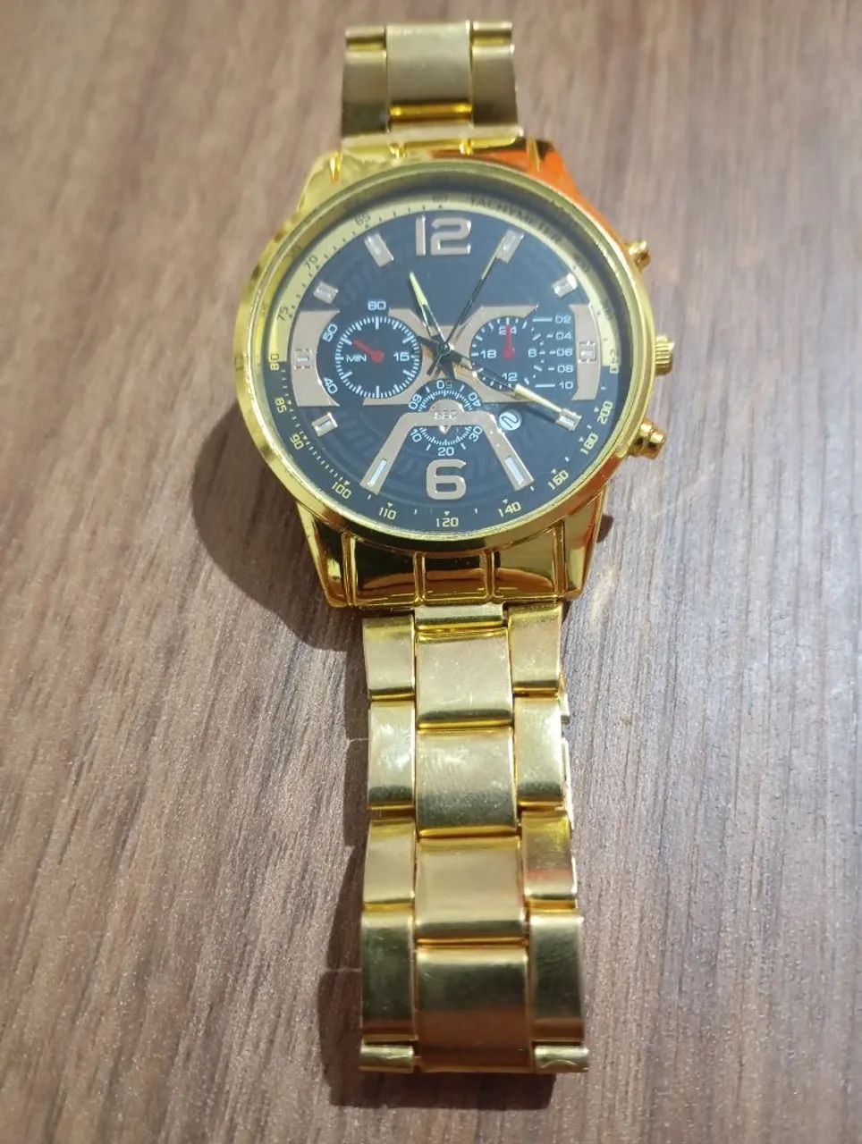 Conjunto de relógio dourado + corrente com pingente 7. - Foto 2