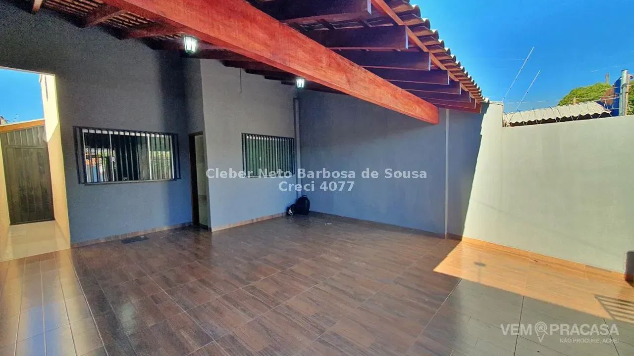 OPÇÃO DE IMÓVEL COM VARANDA E ESPAÇO AOS FUNDOS! - Foto 3