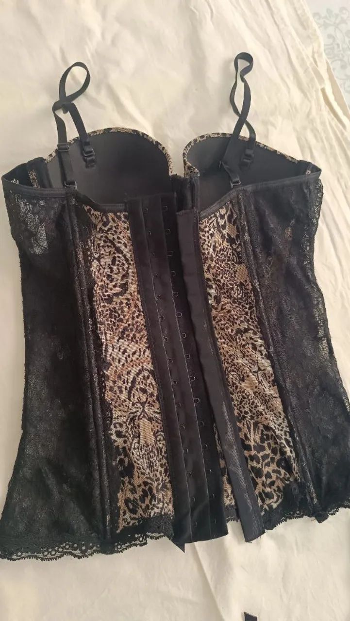 Corpete Preto com detalhe Animal Print - Sensual e Elegante  - Foto 2