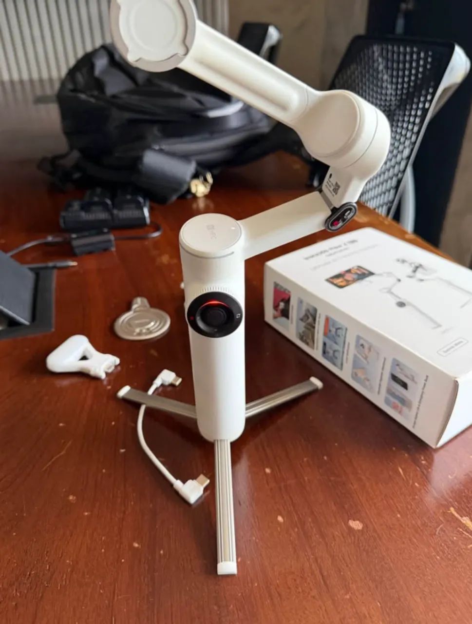 Gimbal Insta360 Flow 2 Pro Creator Kit para celular