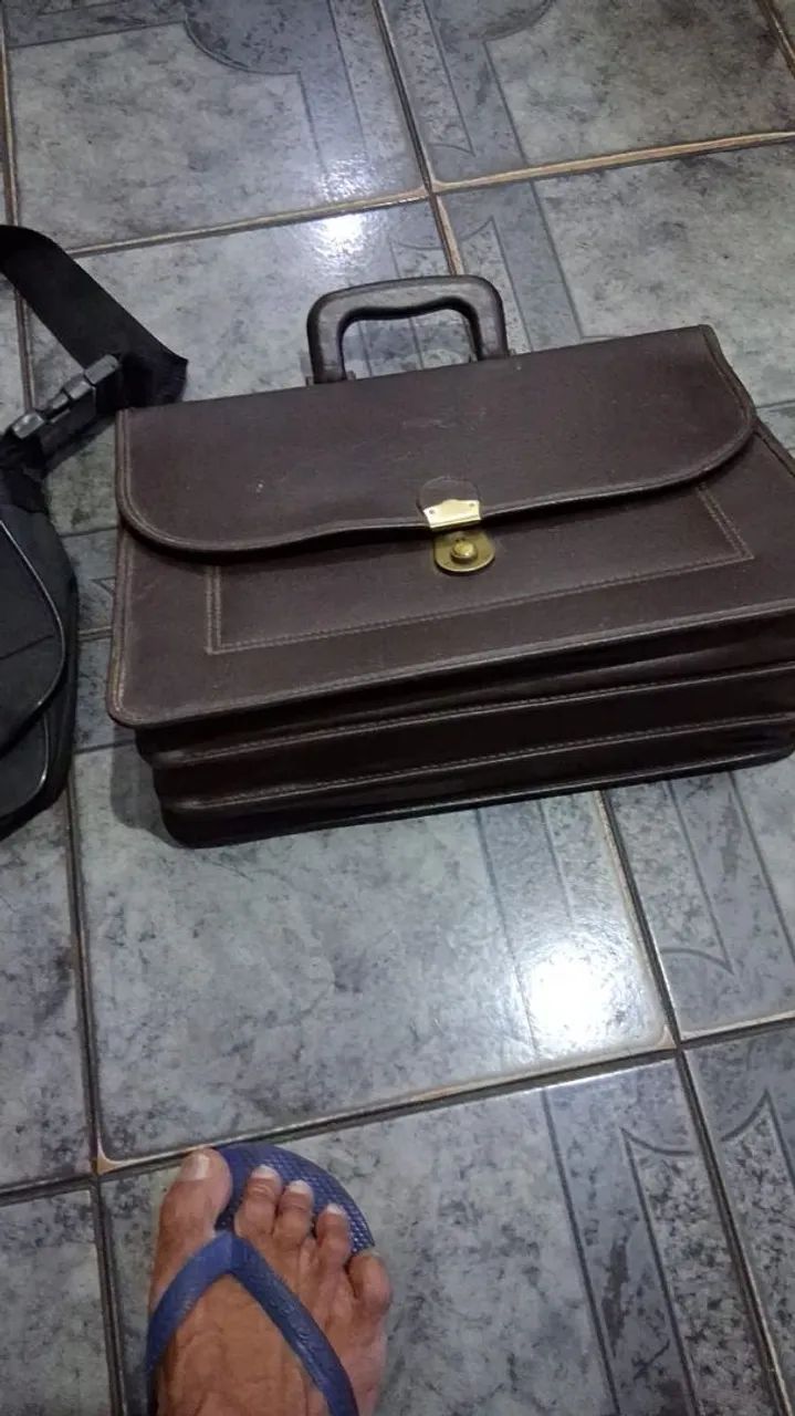Vendo 3 Bolsas em perfeito estado.  - Foto 4