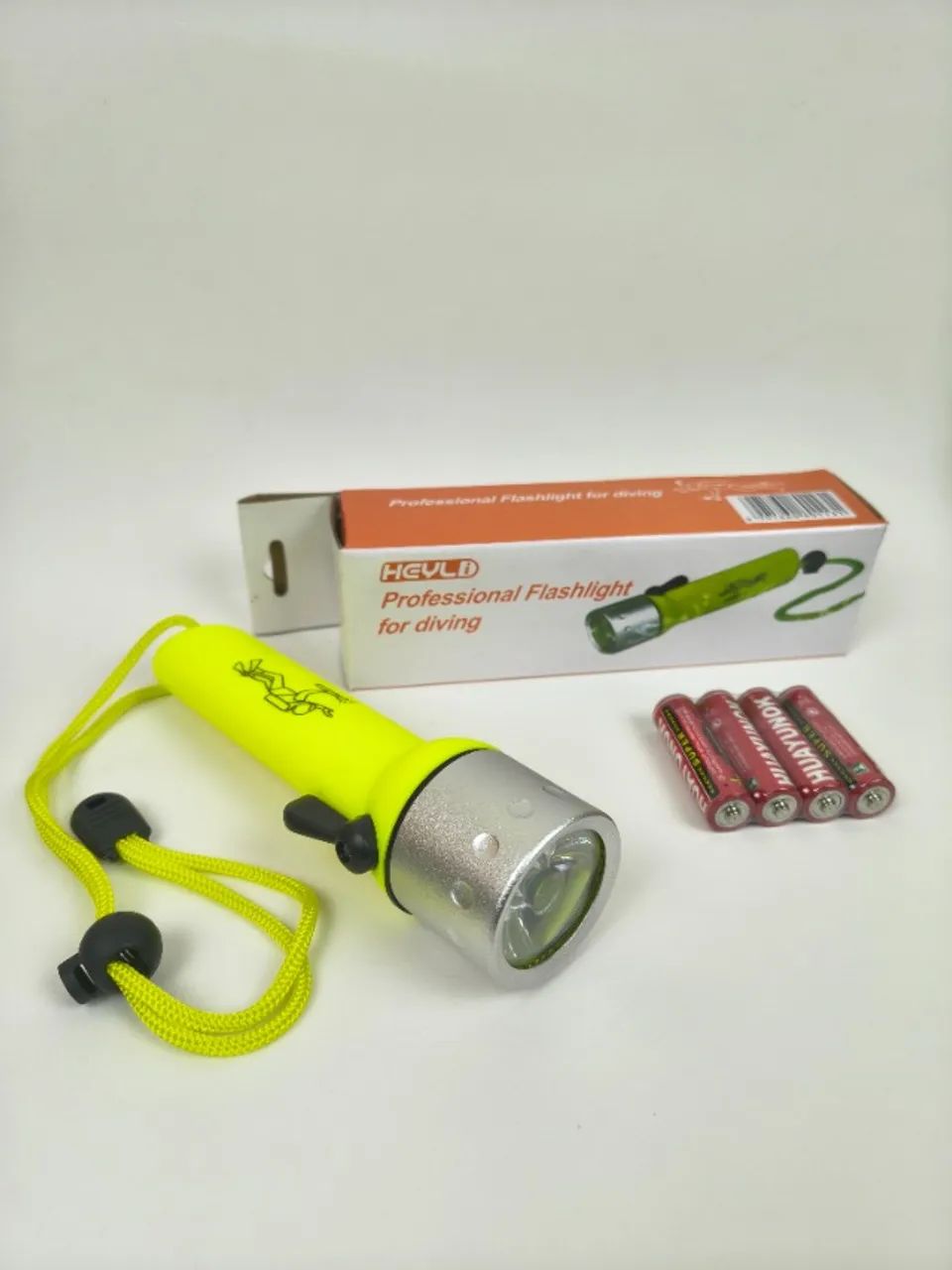 Lanterna de Mergulho Led 180 Lumens Á Prova D'água Super Potente - Pronta Entrega