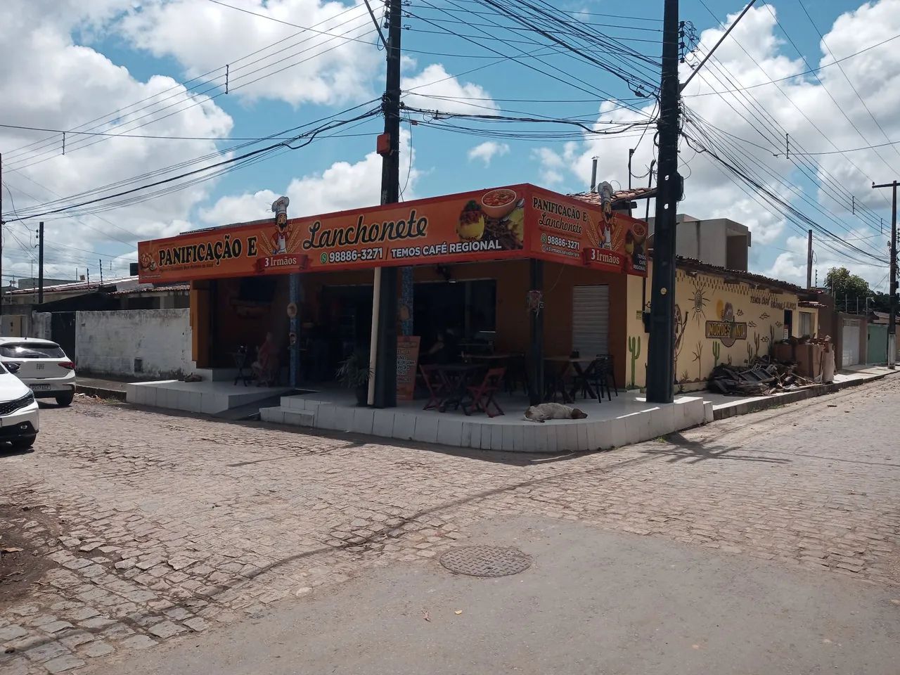 Restaurante bem localizado na melhor area do salvador lira.