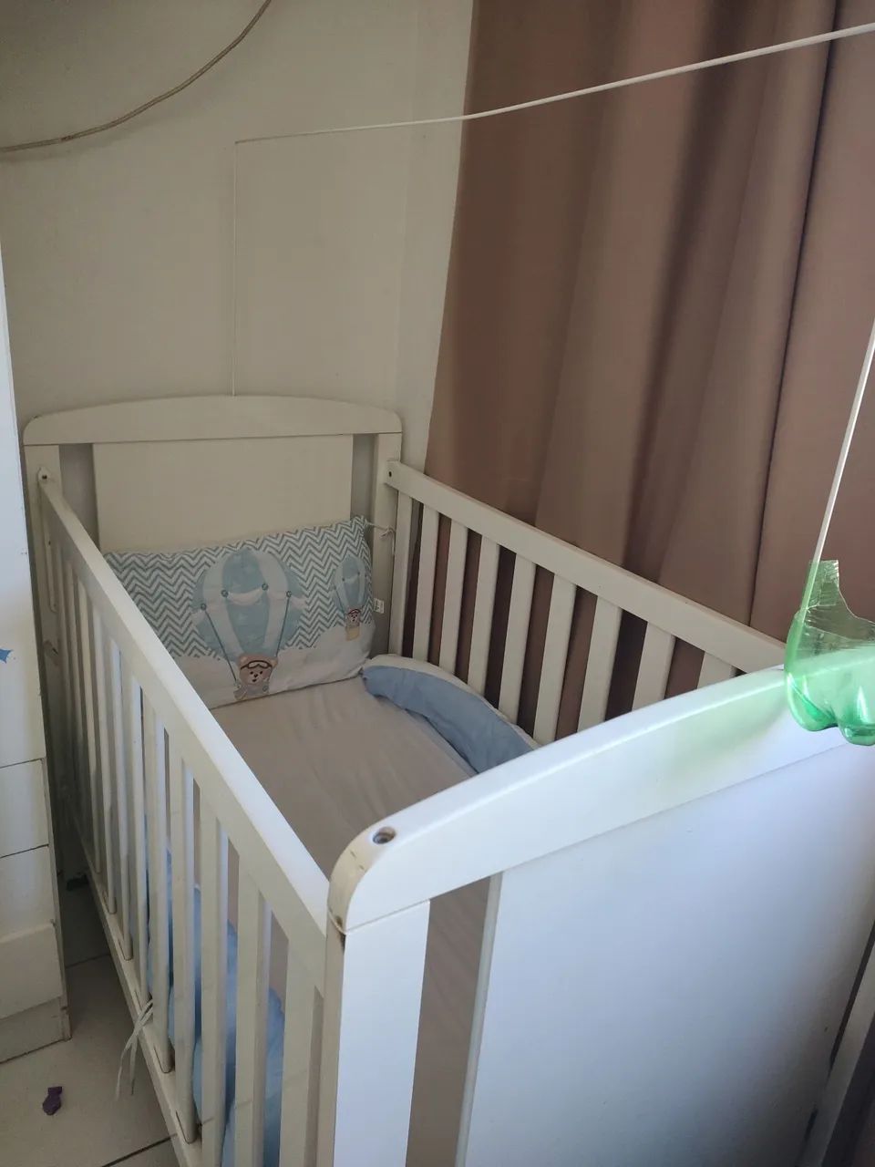 Berço americano com grade móveil e colchão  - Foto 2
