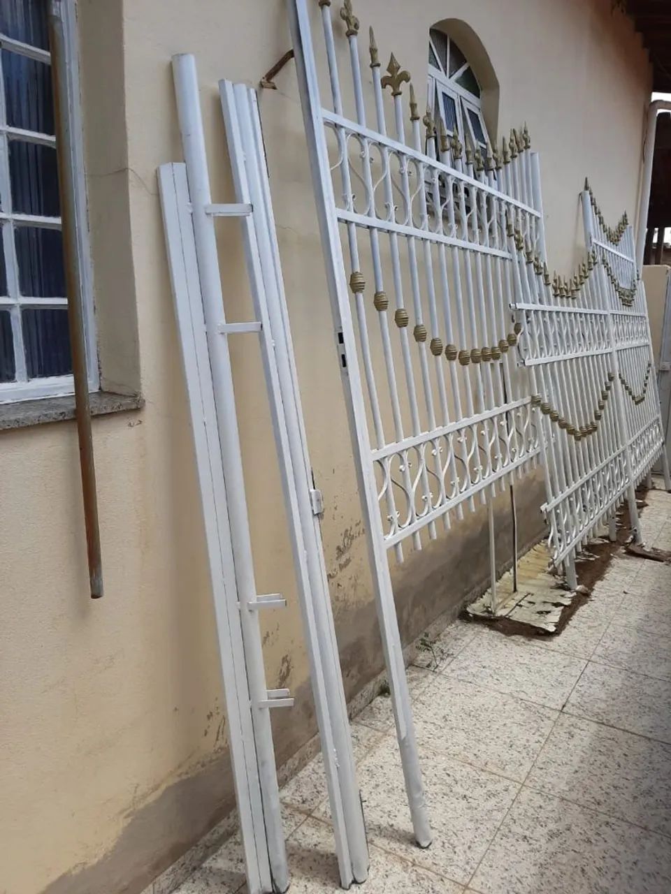 Portão e grade - Foto 3