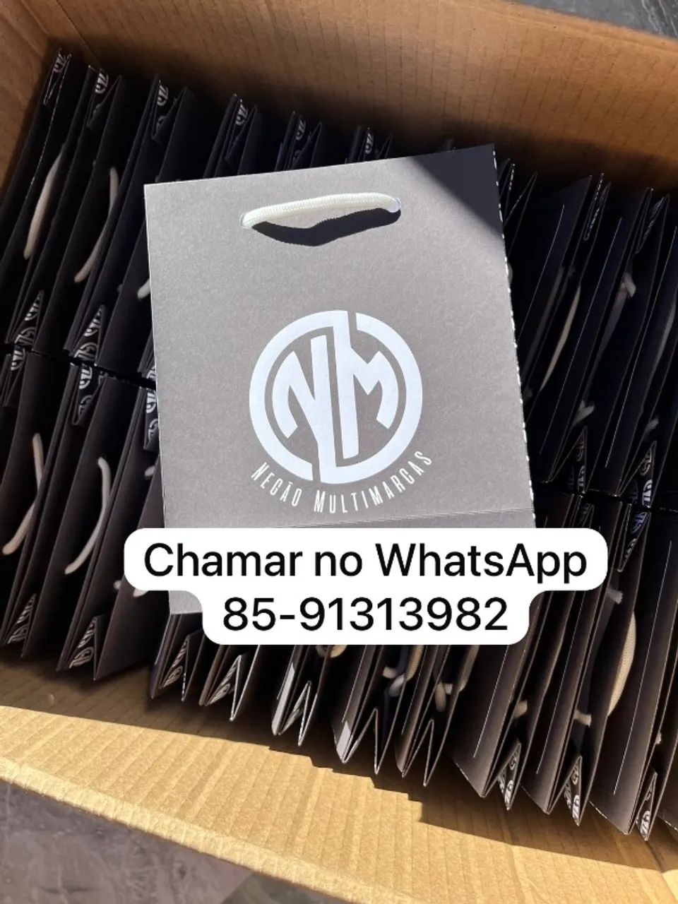 sacolas personalizadas / sacolas de papel/ acessórios / perfumes 