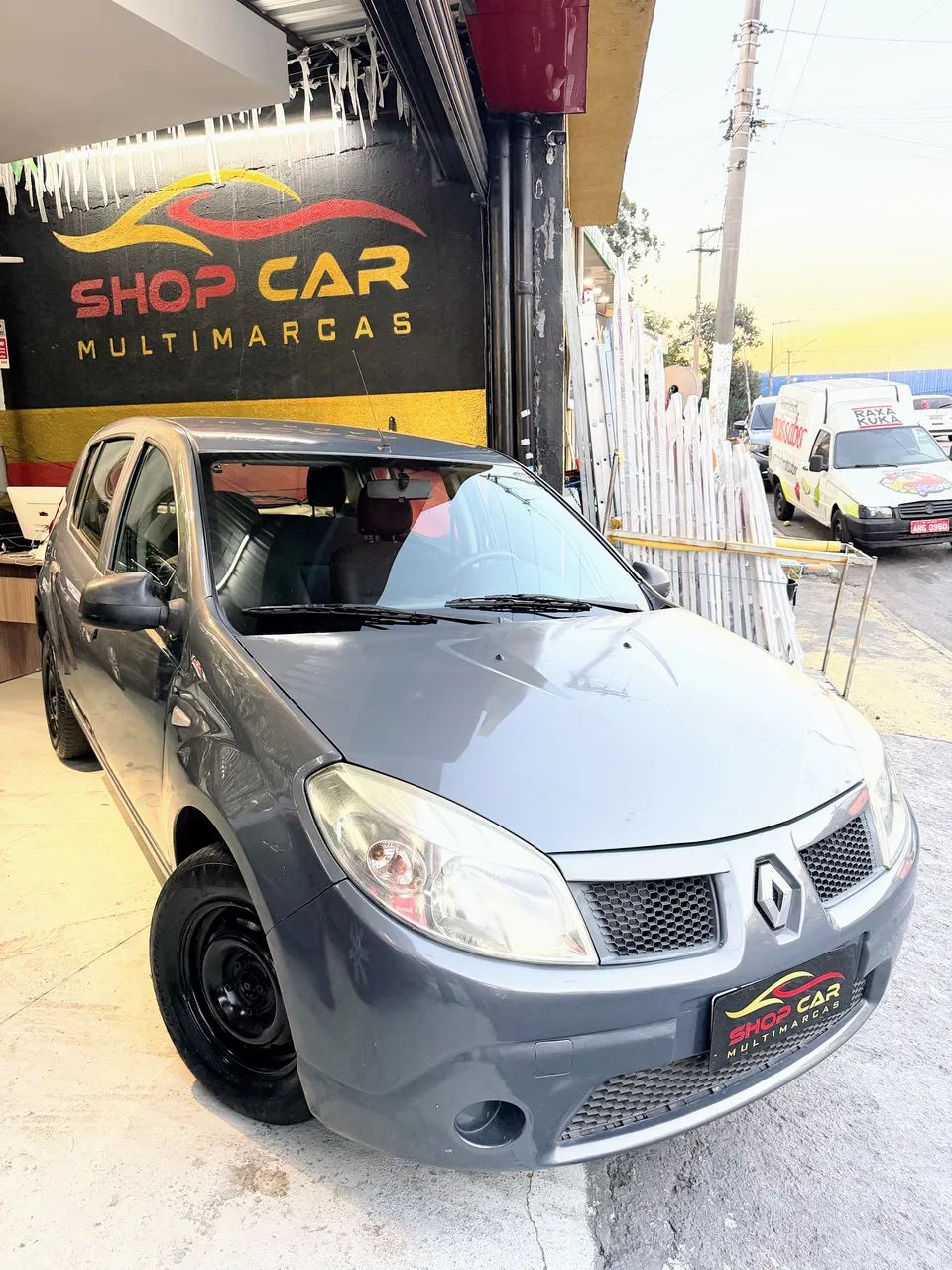 Renault Sandero 2011