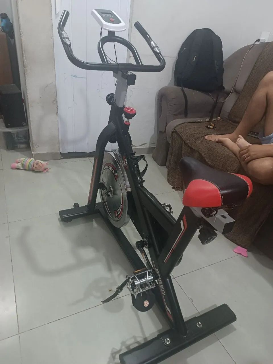 Bicicleta ergométrica pouquíssimo usada 