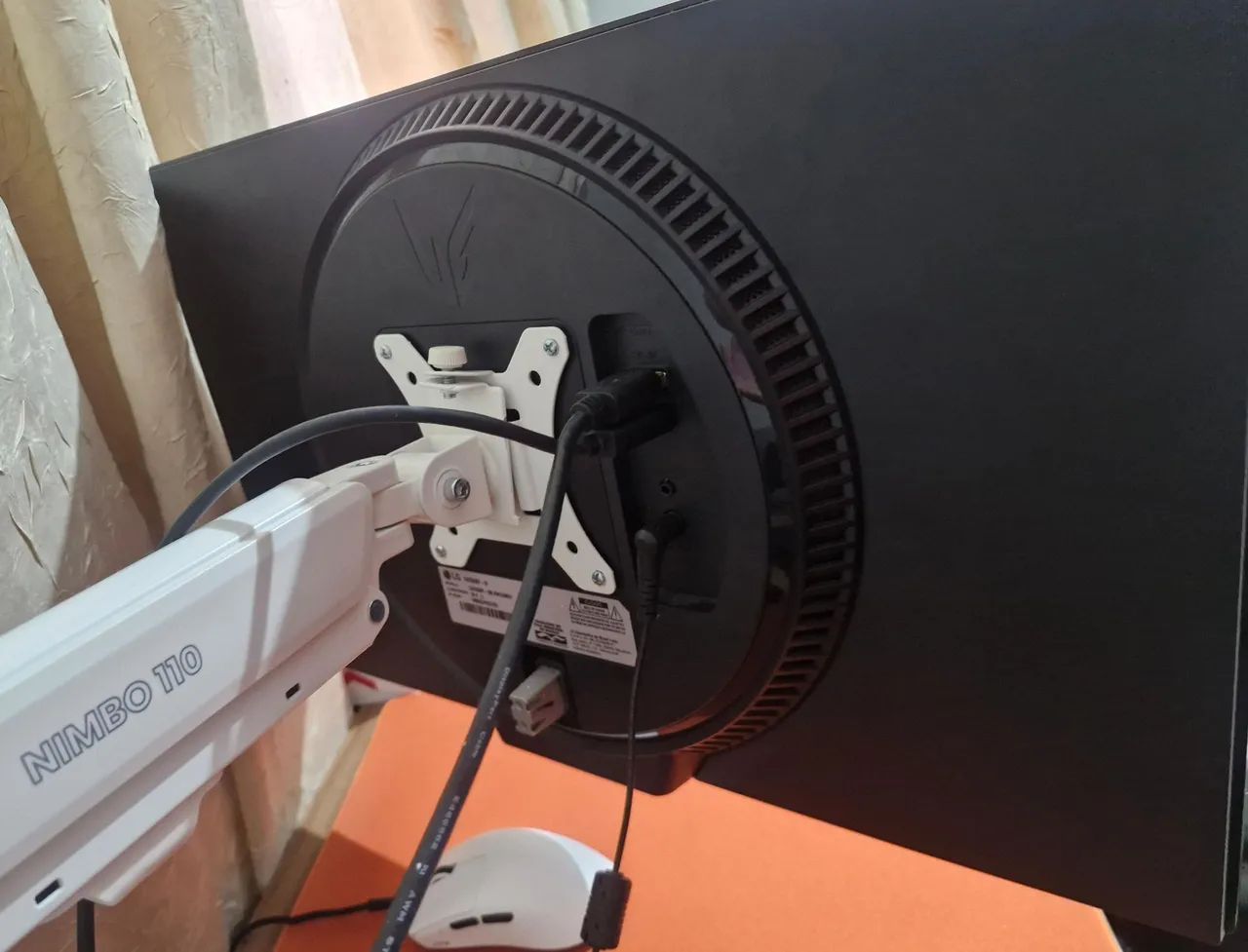 Monitor ultragear 180 hz IPS 1 MS 24 polegadas + nimbo 110 braço articulado branco. - Foto 5