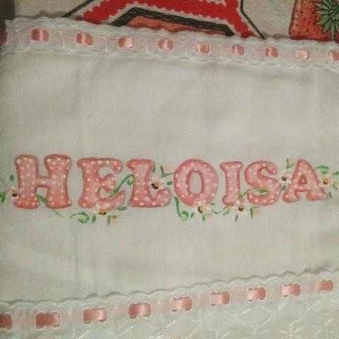 Fralda com pintura feito a mão por encomenda