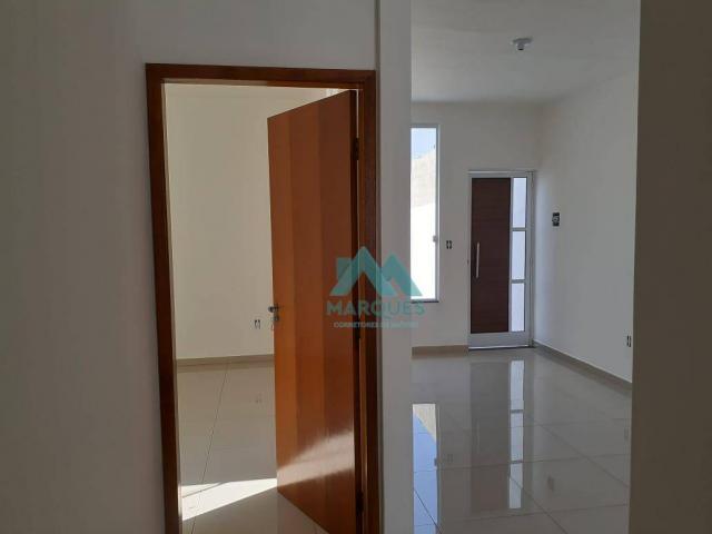 Casas sobrepostas, entradas individuais e quintal individual no vitória vale - Foto 10