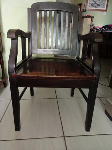 Cadeira antiga - Foto 2