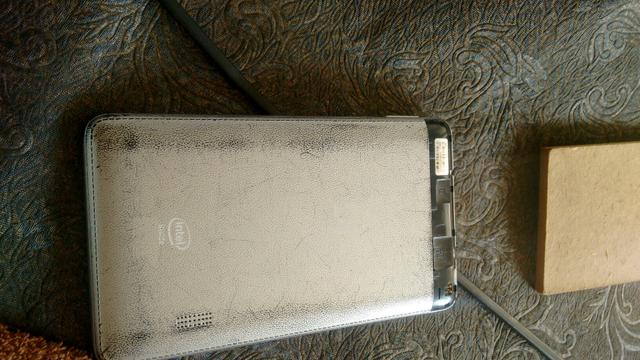 Tablet DL Intel inside com defeito bateria boa $ 48,00 - Foto 3