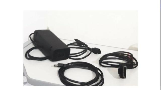XBOX 360 com Kinect - 250GB Semi-novo - Foto 4