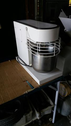Batedeira profissional marca lieme 12 litros e garantia - Foto 5