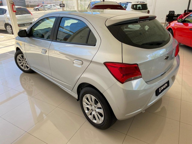 Onix Black 1.0 2020 - Foto 14