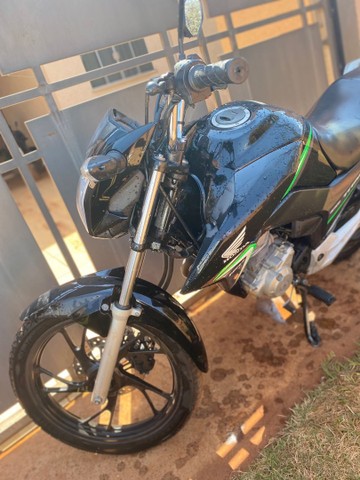 HONDA TITAN 160 IMPECÁVEL