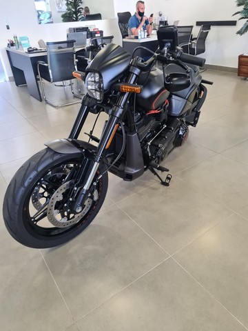 HARLEY DAVIDSON FXDR 114 SOFTAIL
