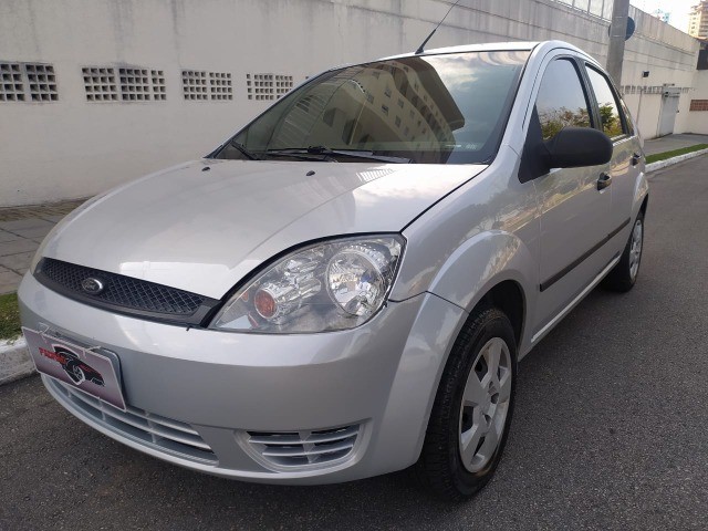 FIESTA 1.6 SEDAN