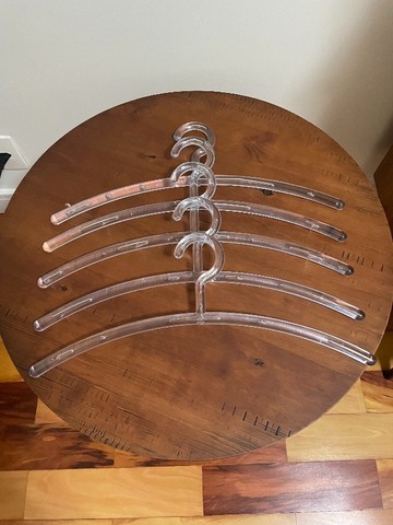 28 Cabides em acrílico grosso 12mm importado