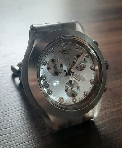 relogio swatch prateado