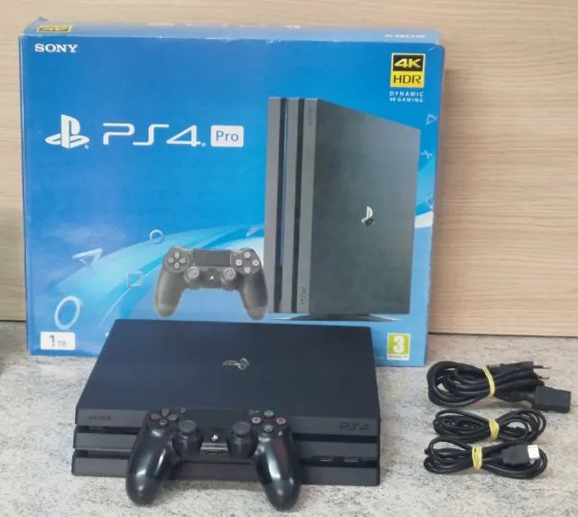 Playstation 4 Pro - Xaxim, Paraná