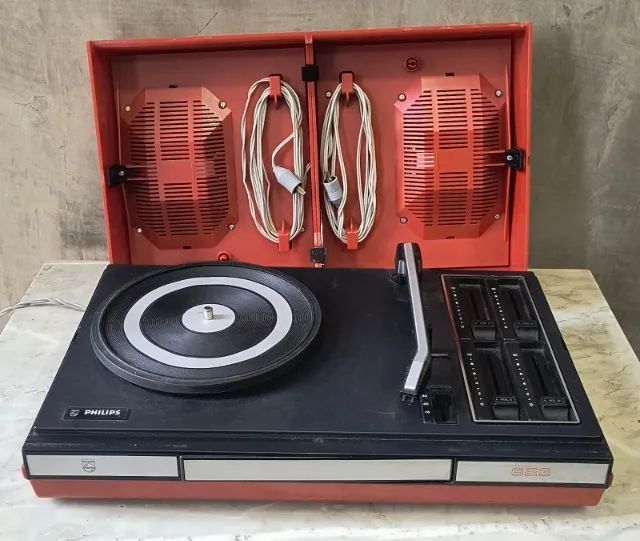 vitrola philips 623 em estado de nova