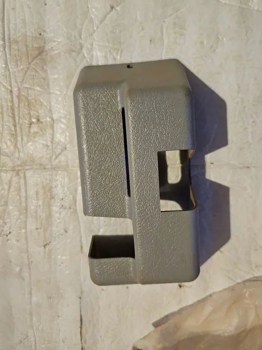 Trator valtra proteção trava porta novo original AGCO * - Foto 2