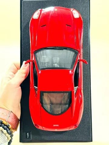 Miniatura Ferrari 599 Gtb Fiorano Hot Wheels 1/18 - Foto 4