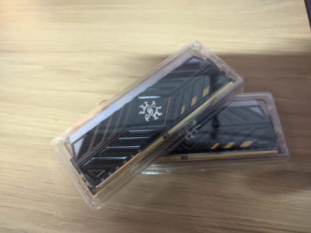 Memória Ram XPG Spectrix D41 RGB 2x8 3200Mhz - Foto 2