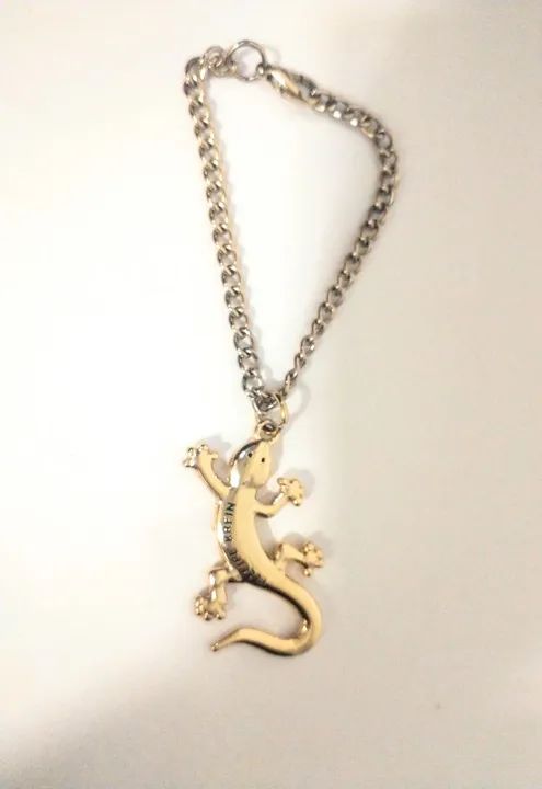 Chaveiro dourado lagarto 