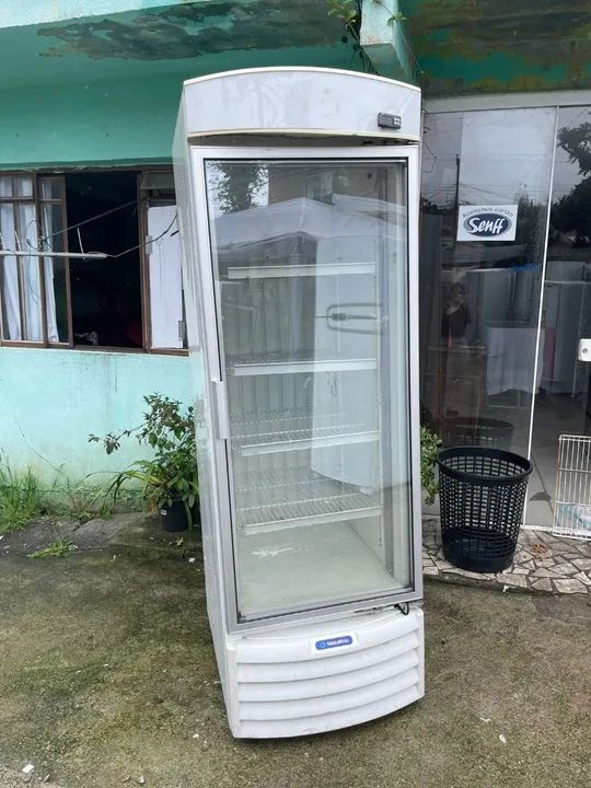 Geladeira Expositora Vertical Metalfrio 220v posso entregar  - Foto 2
