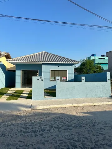 Linda Casa 3 Quartos em Condominio Fechado com piscina Manilha / Itaboraí