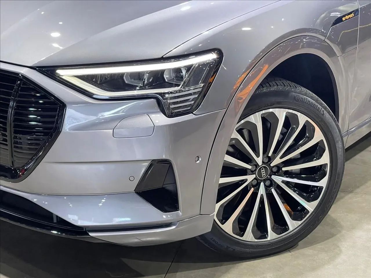 AUDI E-TRON ELÉTRICO SPORTBACK PERFORMANCE QUATTRO - Foto 6