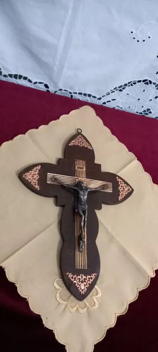 Antigo Cristo De Metal E Madeira - 2 - Foto 4