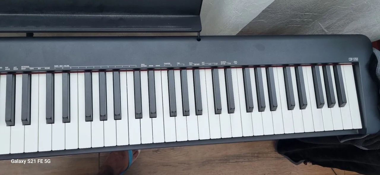 Piano Digital Casio Cdp-s150 88 Teclas (com Móvel) - Foto 3