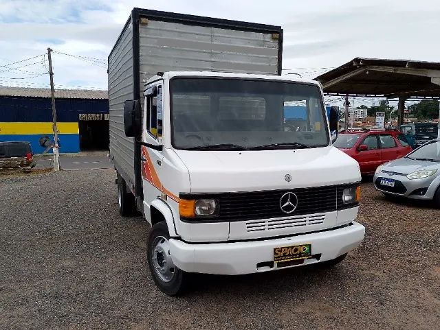 MB 709 bau 4,18 x 2,30 altura ( por fora) super conservado , em excelente estado, 1991     - Foto 5