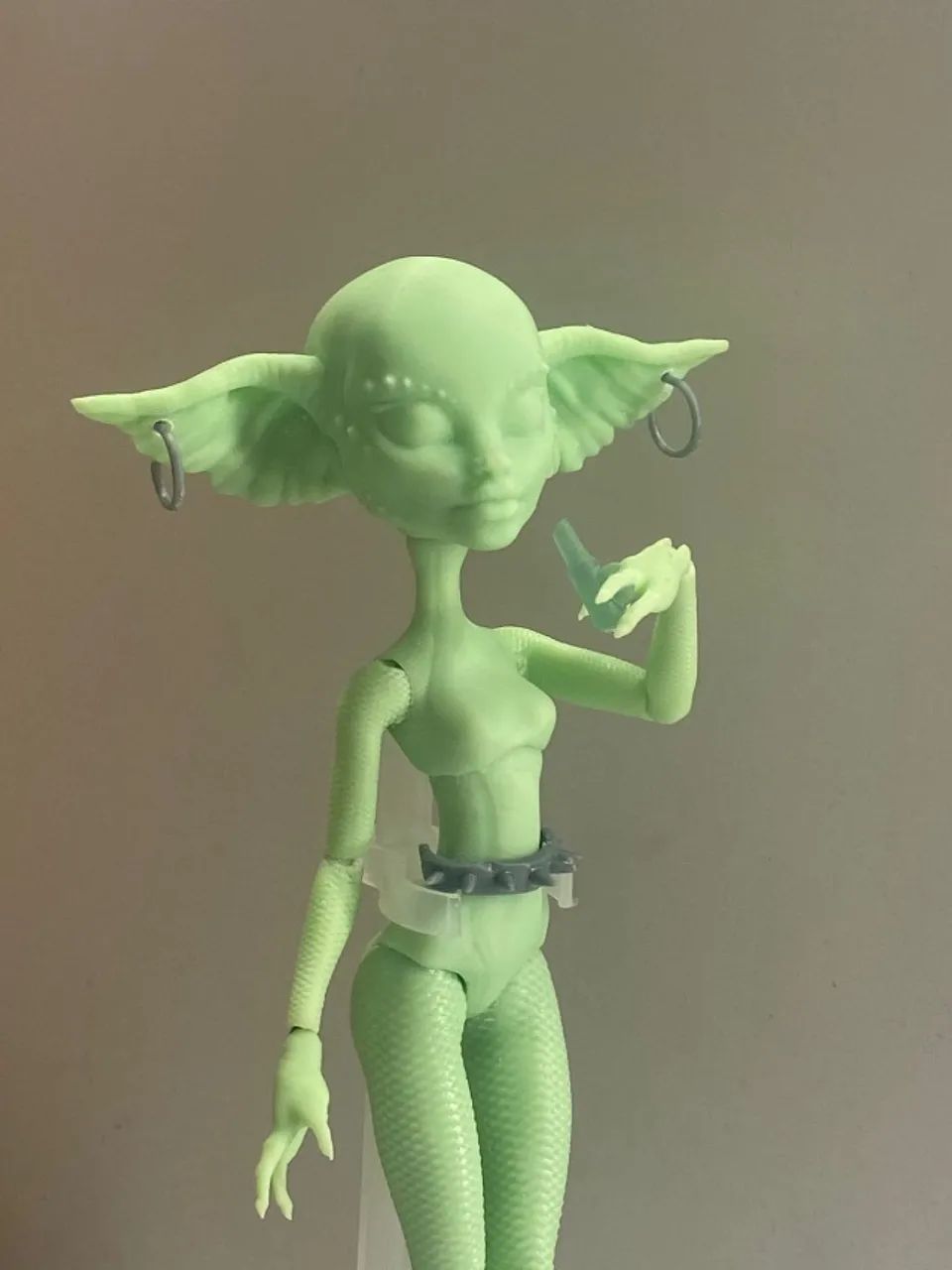 Greta Gremlin Skullector - Monster High Boneca Custom Base