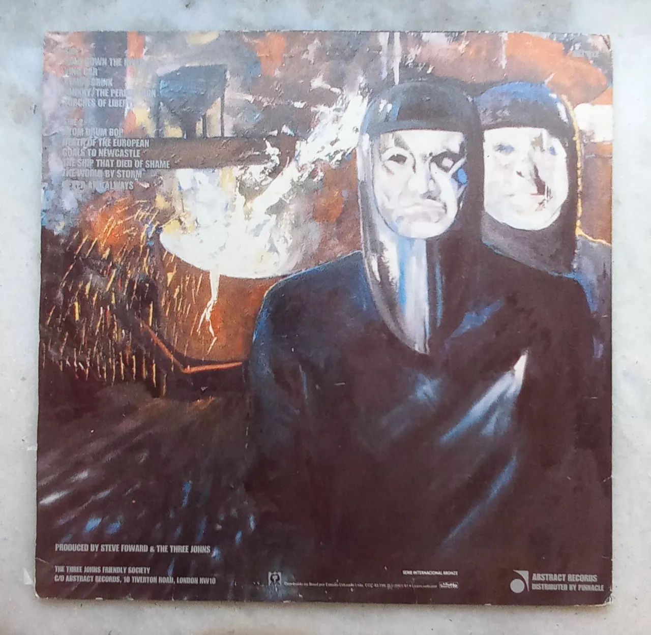 VENDO LP DISCO VINIL THE THREE JOHNS  - Foto 2