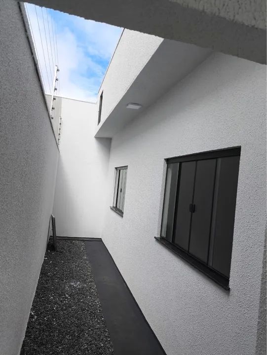 Casa bairro vida nova com lote maior - Foto 2