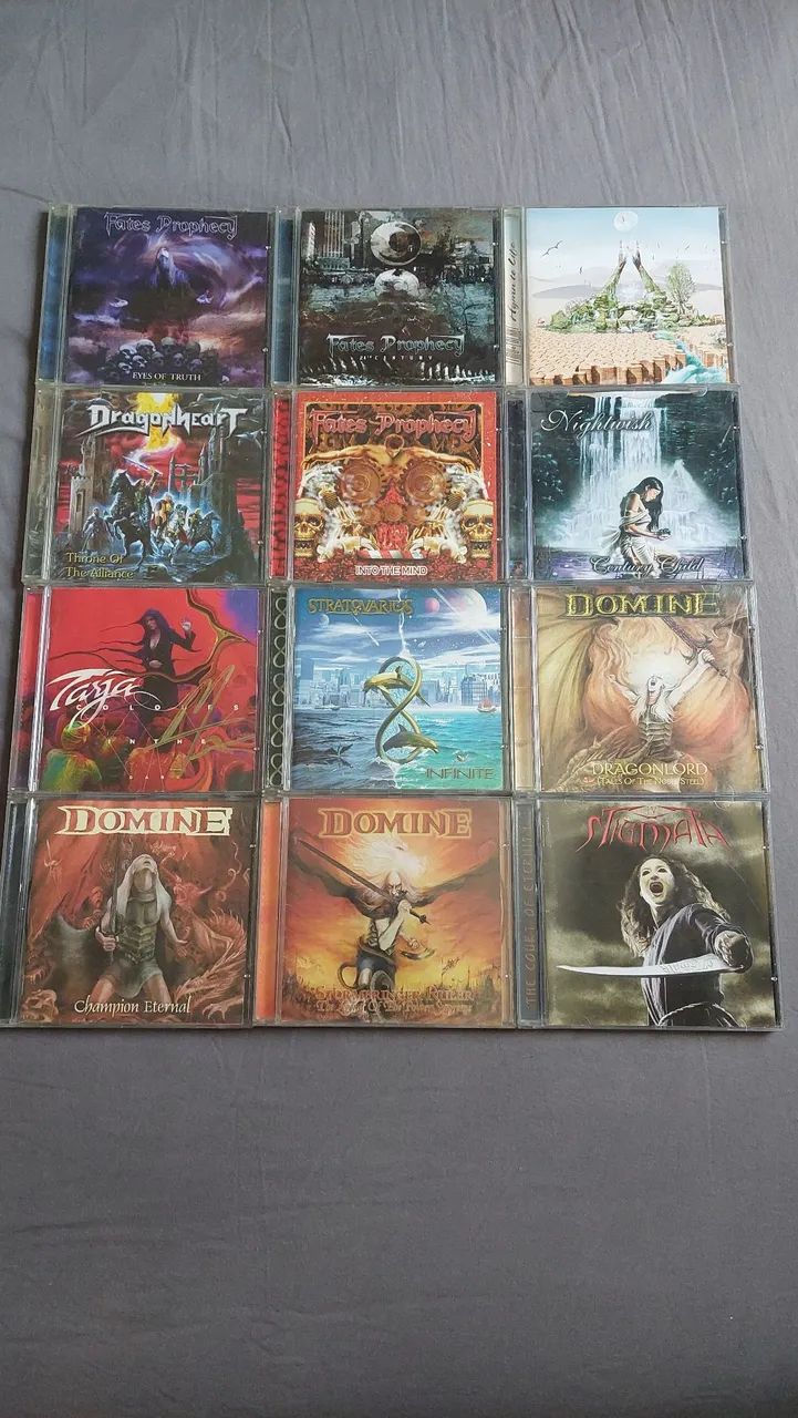  cds de Have Metal 50 reais cada 