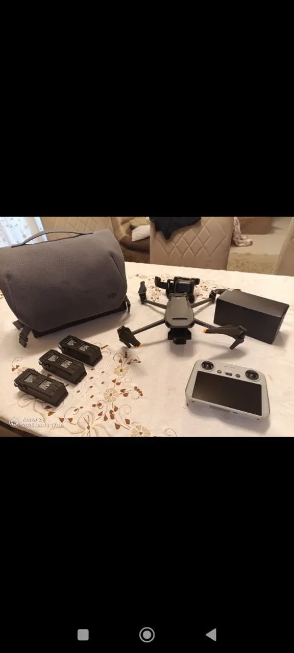 Drone DJI Mavic 3 Fly More Combo