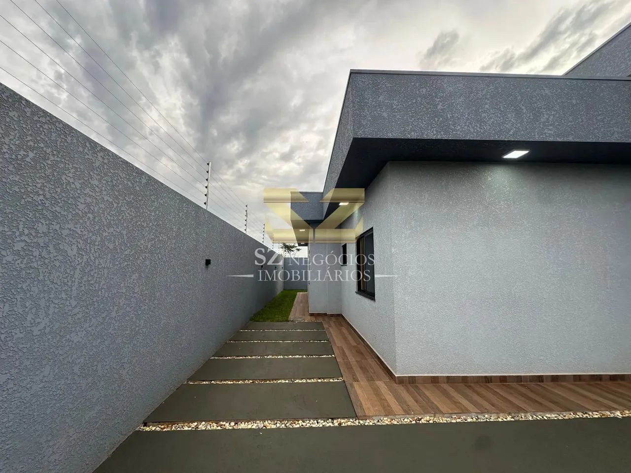 CASA À VENDA COM 03 DORMITÓRIOS SENDO 01 SUÍTE NO LOTEAMENTO VILA MARIA, FOZ - Foto 4
