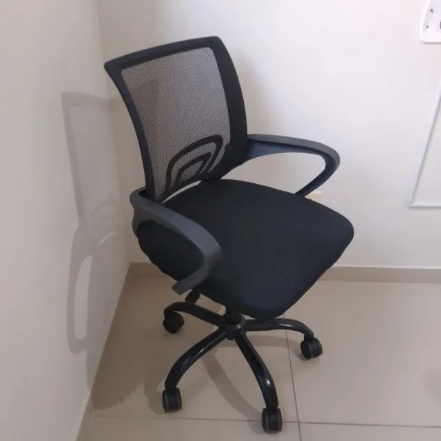 Cadeira de escritório rotativa - Foto 3