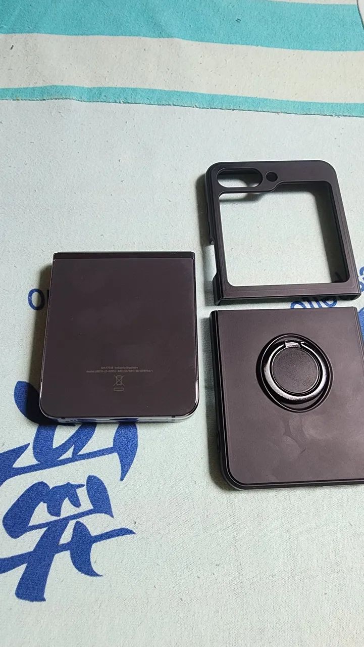 Galaxy z flip5 512 Gb 8 de Ram - Foto 2