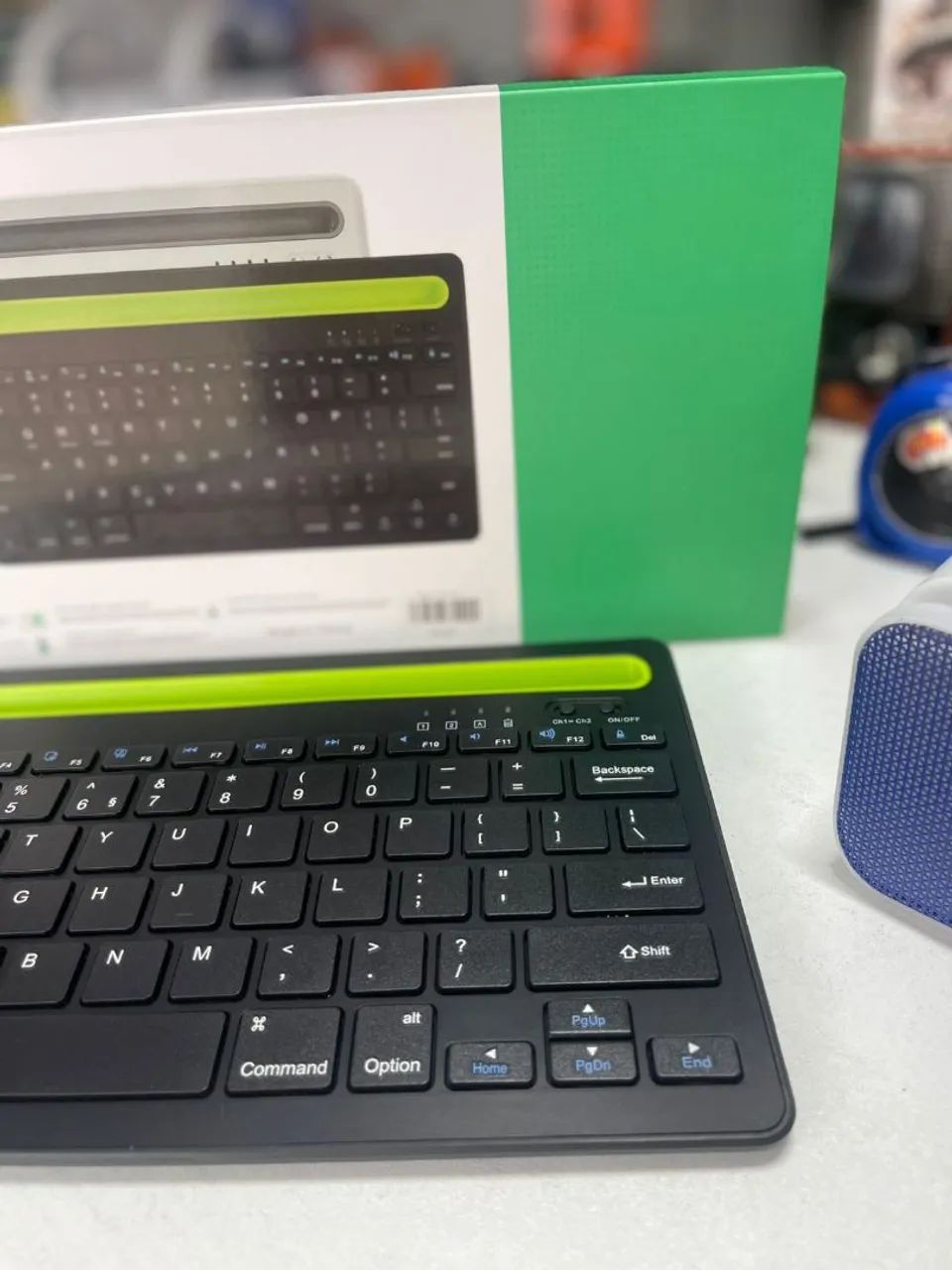 Teclado Bluetooth recarregável multifuncional Android Ios e windows - Foto 3