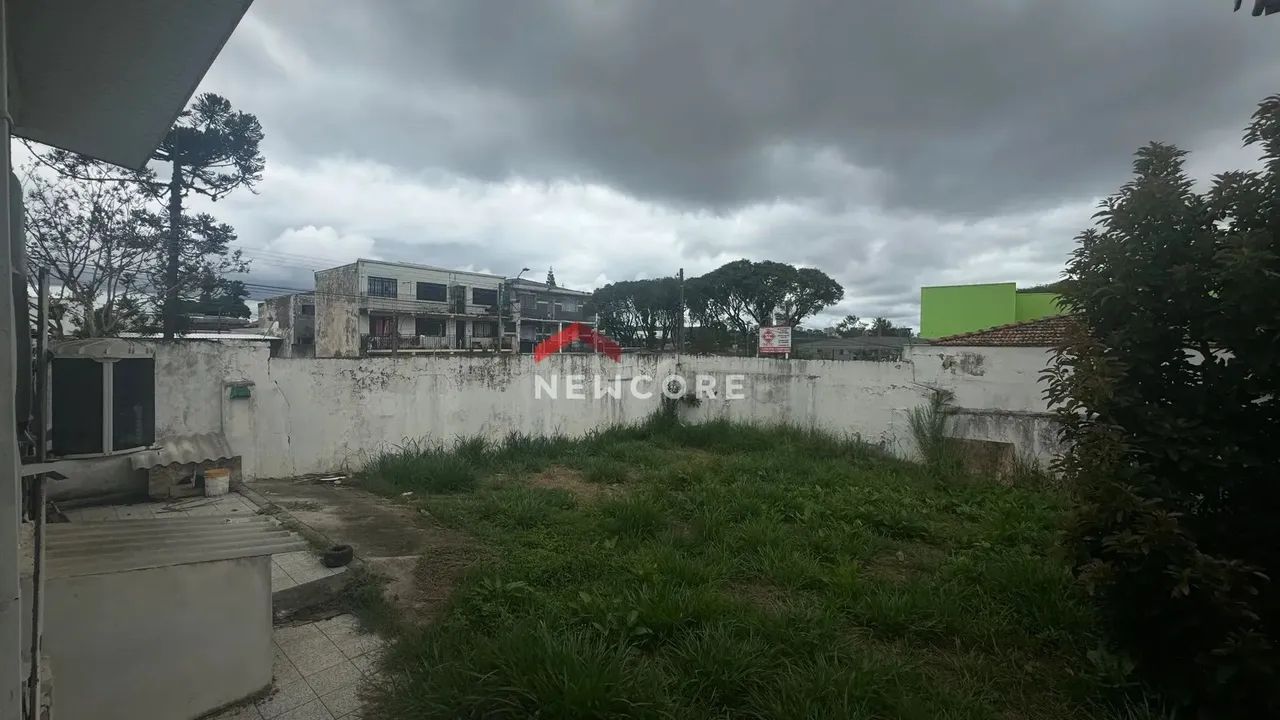 Lote em Rua Alferes Poli - Parolin - Curitiba/PR