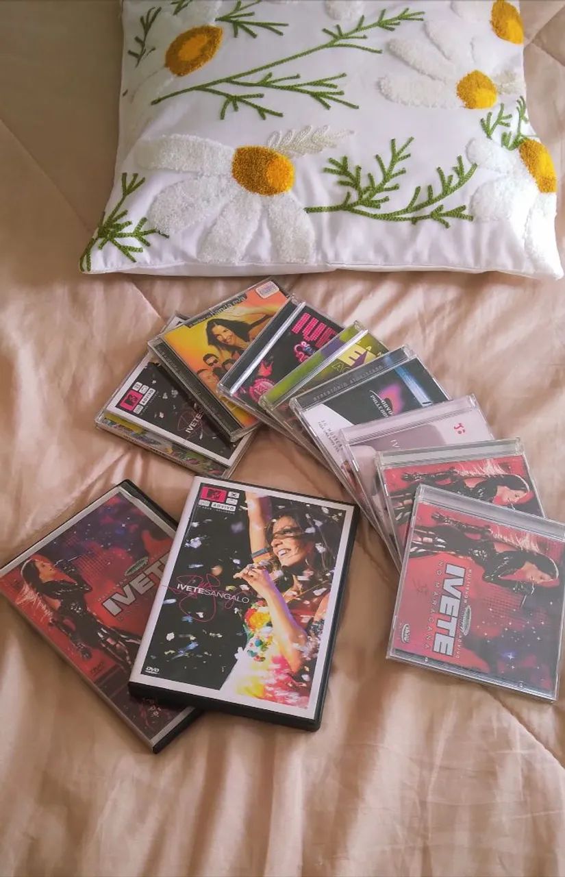 10 CDs e DVDs  Ivete Sangalo