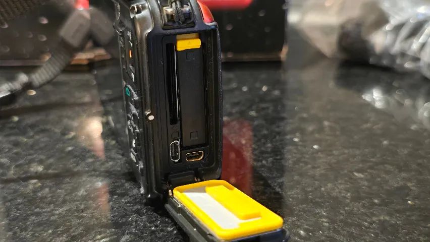 Câmera Nikon Coolpix AW110 - Usada, em Ótimo Estado - Foto 5